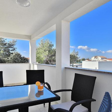 Apartments Mica فرسي المظهر الخارجي الصورة